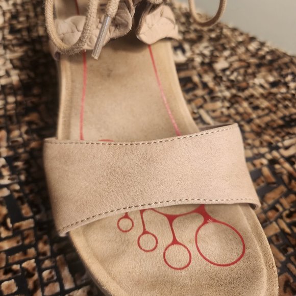 Bionica 'Sunset'  Comfort Wedge in Beige Sz 9 - Picture 8 of 8